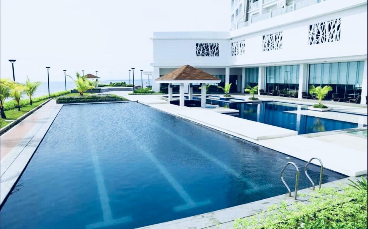 Grand Condo-Hotel With Breathtaking Seaside Views In Lapu-Lapu, Cebu Exterior foto